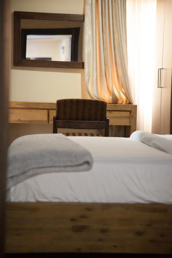 Villa Toscana Hotel And Suits Lagos Exteriér fotografie
